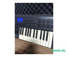 Миди-клавиатура M-Audio Axiom Mark I 25